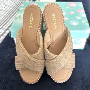 Soda Platform Wedges